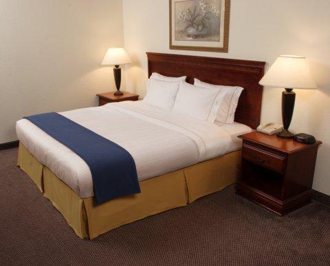 Holiday Inn Express Hotel & Suites Swift Current By Ihg Exterior photo