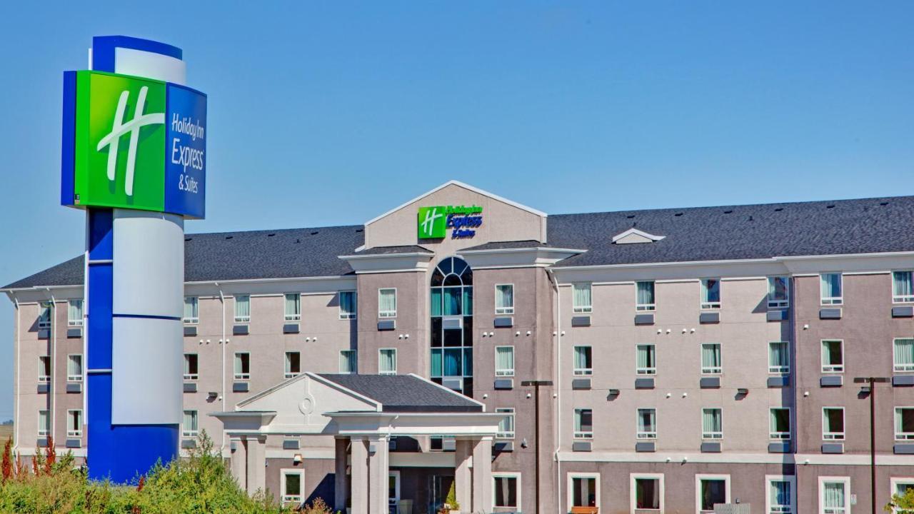 Holiday Inn Express Hotel & Suites Swift Current By Ihg Exterior photo